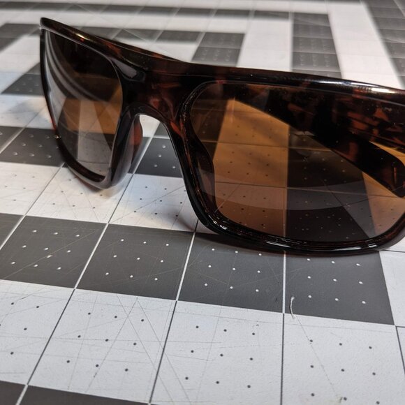 ONE Polarized Sunglasses - Venture (Optic Nerve) - Tortoise / Brown - Picture 8 of 9